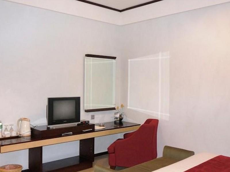 Rumah Nenek Hotel And Restaurant Padang  Dış mekan fotoğraf