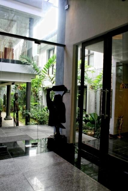 Rumah Nenek Hotel And Restaurant Padang  Dış mekan fotoğraf