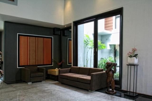 Rumah Nenek Hotel And Restaurant Padang  Dış mekan fotoğraf